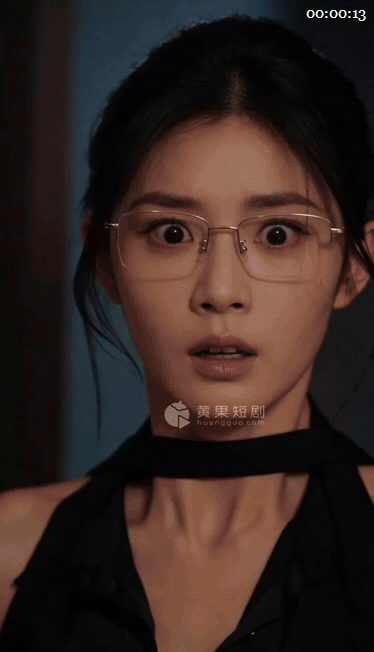 【AI短剧】《女总裁的秘密开关》EP1-10集原版，S与M的危险游戏，新人入职报 配图8
