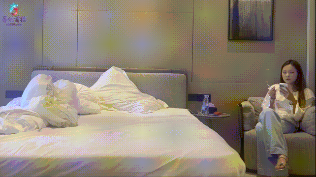 【杏吧卡尔】今天花三千约了一个受底大波的气质妹子❤️妹子配合度很高 身材很好 真胸摸起来很舒服[480M/MP4/26:03/HY] - 老宋论坛-老宋论坛