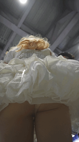 【xxn-341】金发公主裙极品美女 超薄透视肉丝配蕾丝内裤深陷翘臀缝 超短裙一弯腰瞬间全露 - 老宋论坛-老宋论坛