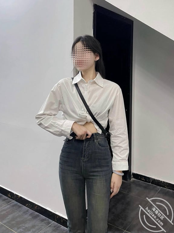 （原创114）堂姐的腰，夺命的刀，抱着堂姐的腰疯狂对她的骚逼输出 - 老宋论坛-老宋论坛