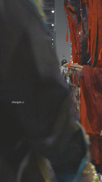 性感CD展台模特小姐姐❤️花纹白丝前后诱惑高清拍-老宋论坛