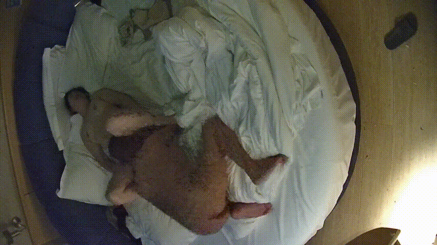 情趣台12-28：中年夫妻激情爆棚！少妇高潮到腿缠腰狂夹，男人扛肩猛冲不停，舔逼 配图3
