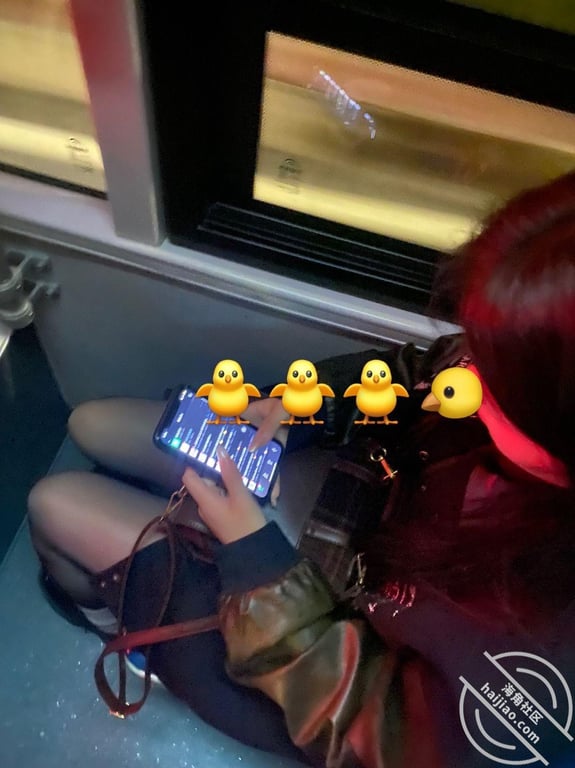 4 我成功上了我的亲姐！逼逼的紧致让我一度想射，中间呼吸急促感觉姐在装睡-老宋论坛