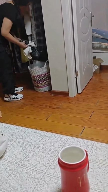 把我妈从卫生间操到房间 - 老宋论坛-老宋论坛