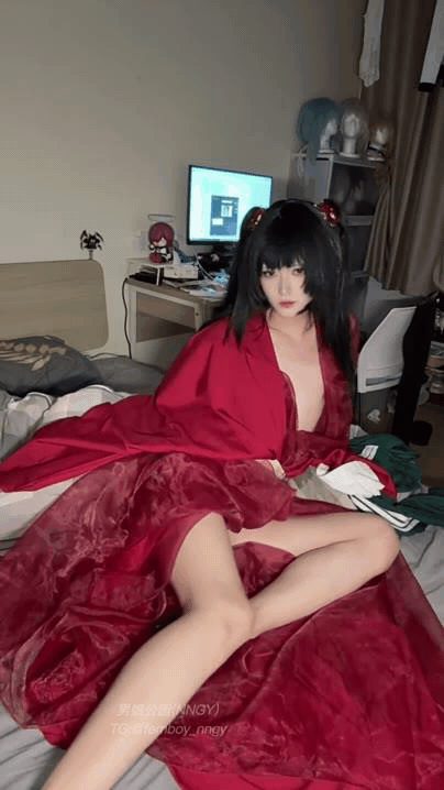 国产极品TSCodaaaaa国产人气TS，线下漫展Coser，长相甜美清纯可爱， 配图5