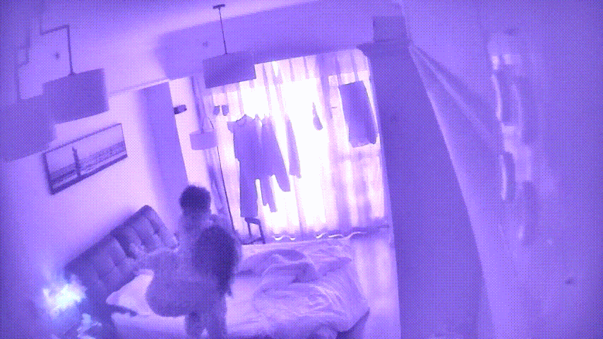 上帝视角4-15：极品身材美女被猛男连操数炮，夜战后清晨醒来即被喂饱鸡巴，还被抱 配图3