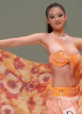 猎奇北京艺术学院艺考生周淑表演时裹胸脱落 露出深色乳晕掌握艺考关键诀窍 拿捏考官 配图6