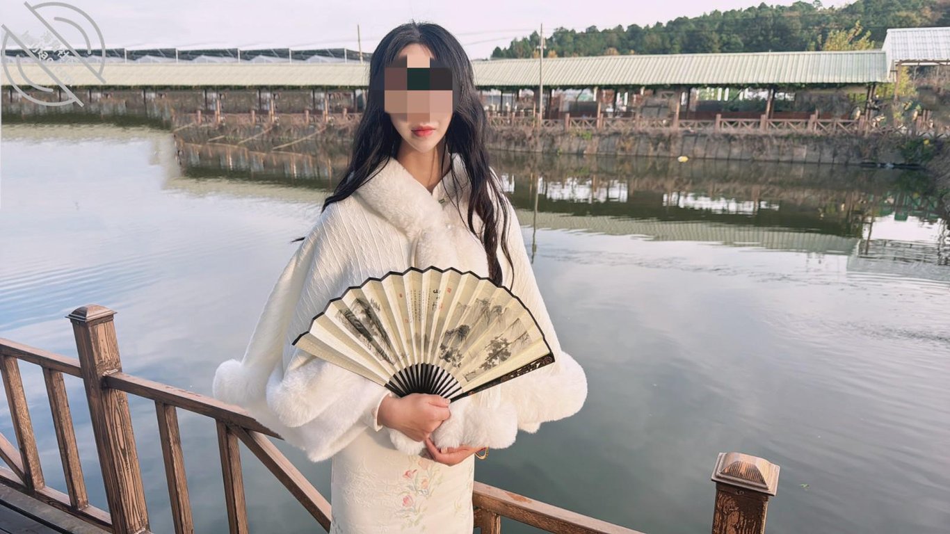 【原创视频】大姐禁欲半个月，吃了两下鸡巴嫩逼就开始拉丝，水都滴到脚上了 - 老宋论坛-老宋论坛