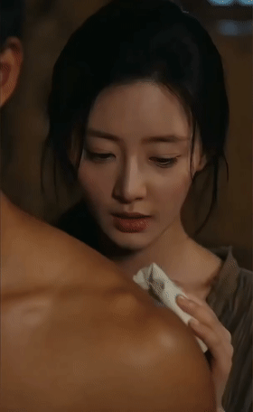 【AI真人小剧场】《从嫂子哄睡觉到成就候爷》❤️嫂子刚进门还没来得及洞房就成了寡妇！ - 老宋论坛-老宋论坛