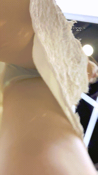 【KFC】极品长裙少妇半透白内❤️大胆翘起肥美大屁股，前拍黑森林一片超诱人 - 老宋论坛-老宋论坛