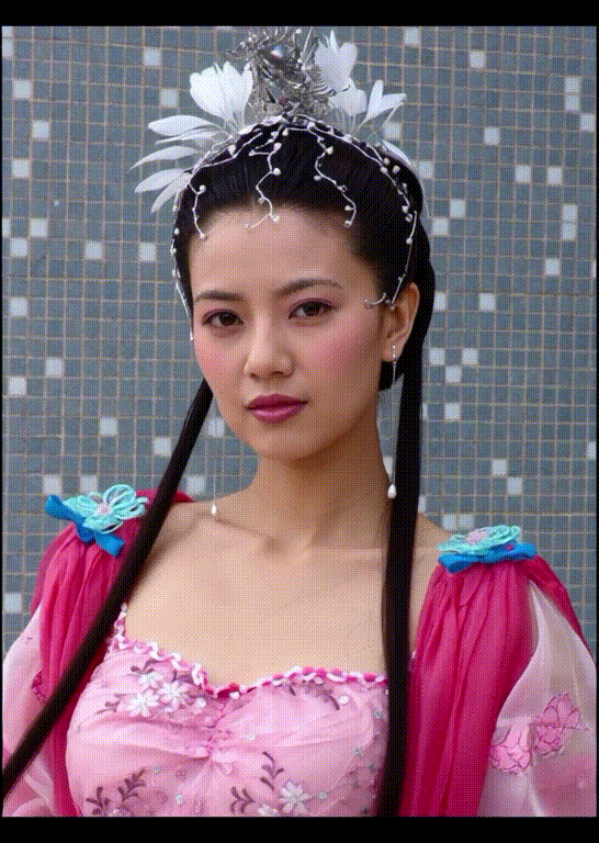 【AI脱衣】古力娜扎 佟丽娅 哈妮克孜 高圆圆 郝蕾骚货女星被搞大肚子继续陪金主 配图2