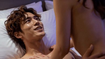 【AI短剧】《当我拥有AV系统》我就有了全部 操清纯反差学妹到高潮 户外玩会喷水 配图5