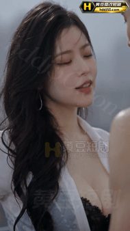 【AI短剧】《女友帮我操闺蜜》EP3-4 闺蜜脱下泳衣时，我实在憋不住了，转身抱 配图7