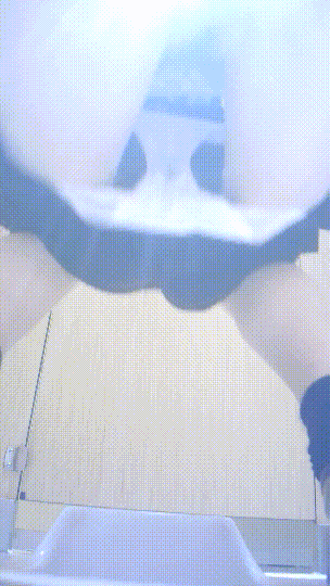 商场女厕全景惊爆：偷拍两位极品小黑美鲍的秘密视角 - 老宋论坛-老宋论坛