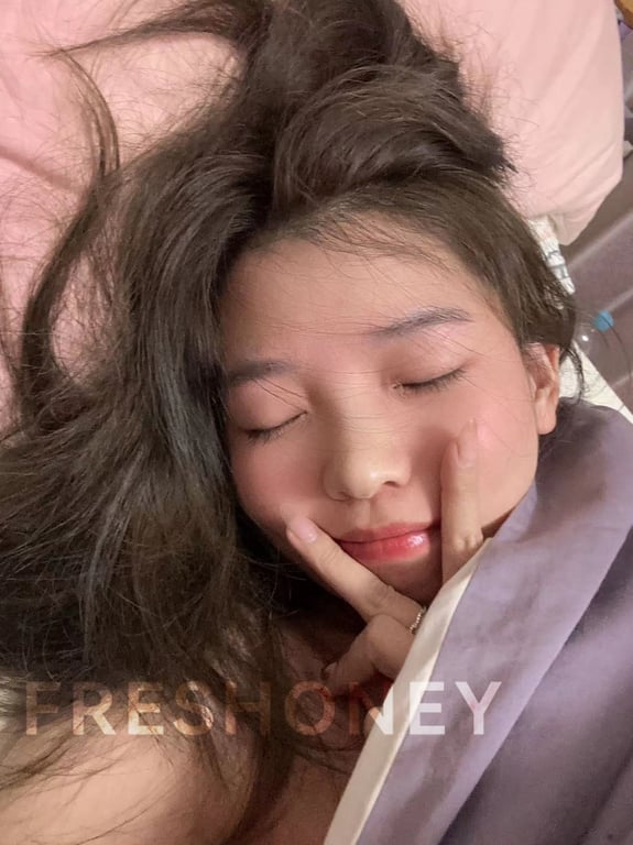 娇小06年嫩模FRESHONEY，私密日常全记录 配图9