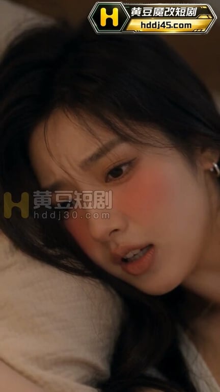 AI短剧《女友帮我操闺蜜》EP1 配图37