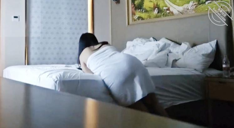 【原创视频】第一次操蛋糕店老板娘，强行内射，还是个反差婊 - 老宋论坛-老宋论坛