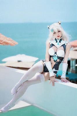 【AI脱衣】❤️继续快手抖音小红书网红明星❤️抖音Coser 走路摇ZLY！ - 老宋论坛-老宋论坛
