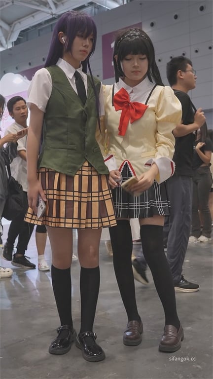 ❣️爆推❣️【展会抄底】伪娘现身？零女性特征却挂姨妈巾，真假难辨超刺激1V！ - 老宋论坛-老宋论坛