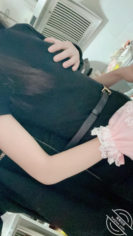 （原创48）用女儿买的黄瓜插着女儿的嫩穴。 - 老宋论坛-老宋论坛