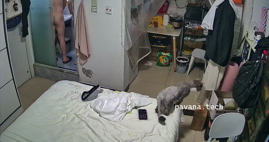 最真实小夫妻居家激情日常！天气太热了，大奶妻子一回家就脱掉奶罩，和老公腻歪一起激 配图6