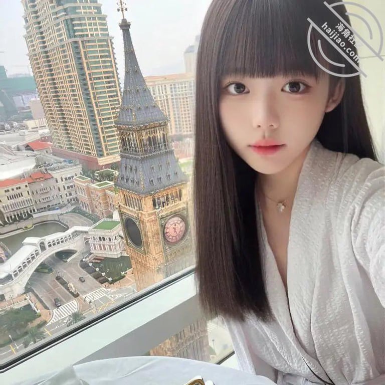 曝光纯欲高颜值的极品大学生女神,私底下太反差了,被男友花式猛操 配图2