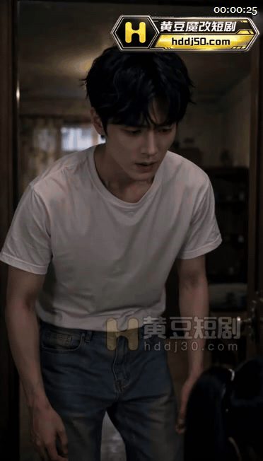 【AI短剧】《从一根烟到七个人挤在大床上》EP1-7集原版，精神小妹蹦失恋男神， 配图6