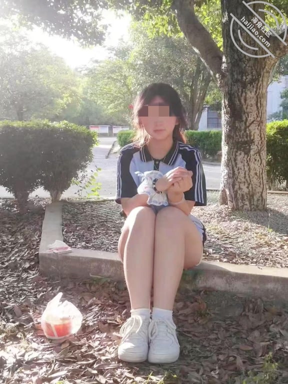 【原创】47 拿下老同学的清纯妹妹，灌醉无套内射 - 老宋论坛-老宋论坛