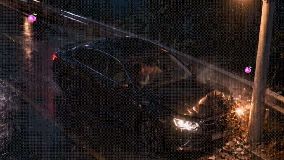 【AI短剧】《舔狗2应有尽有》EP1-2 女主背着老公与备胎跟闺蜜看演唱会 被离 配图2