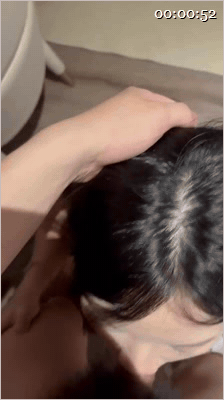 爆款推特KK05情侣调教！反差女友日常淫欲觉醒「qgvoul」付费露脸私拍，丝袜 配图17