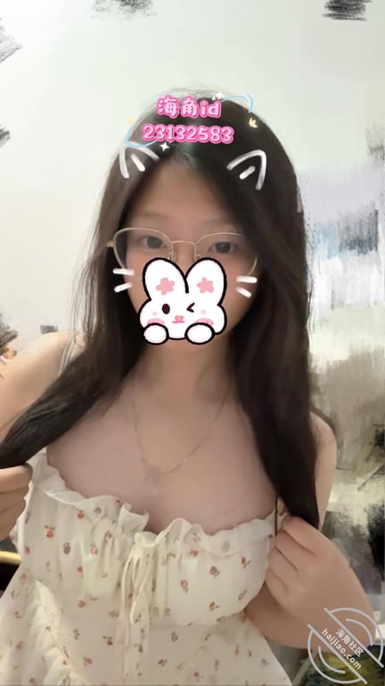 【原创】巨乳高三学妹小琳2，后入猛操一对大奶不断摇晃-老宋论坛