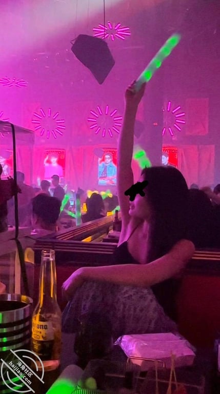 （原创）三亚高端模特陪玩，醉生梦死的三天。 - 老宋论坛-老宋论坛