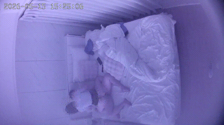 上帝视角5-15：小妹上门服务被猛干！吃药后前后狂操两次暴力拉床边后入高潮 配图6