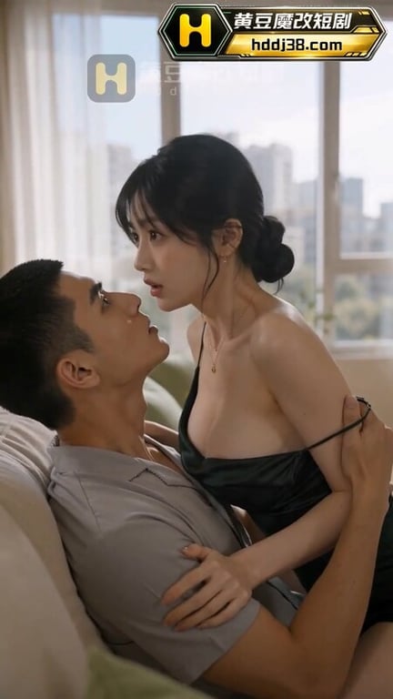 AI短剧《女友帮我操闺蜜》EP1 配图9