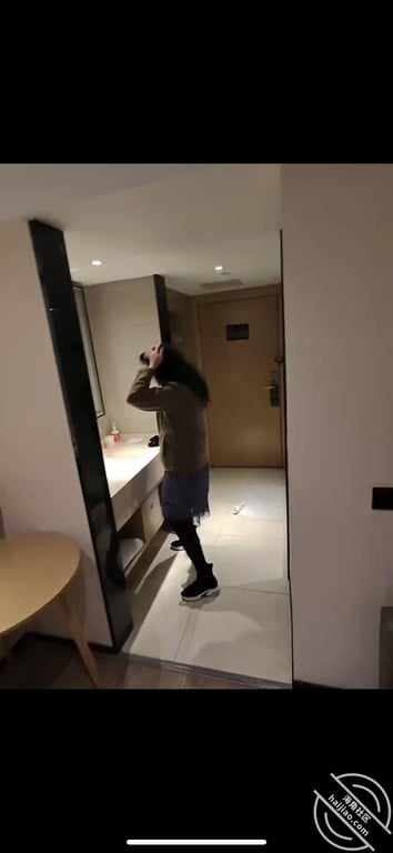【我和妈妈】干妈做爱内射系列第19部，记录上周女上位内射干妈的经历。-老宋论坛