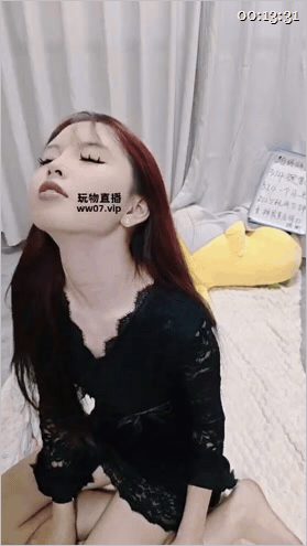 ㊙【SM调教】【婉晴】TJ 白袜黑丝羞辱女奴  2V 配图2