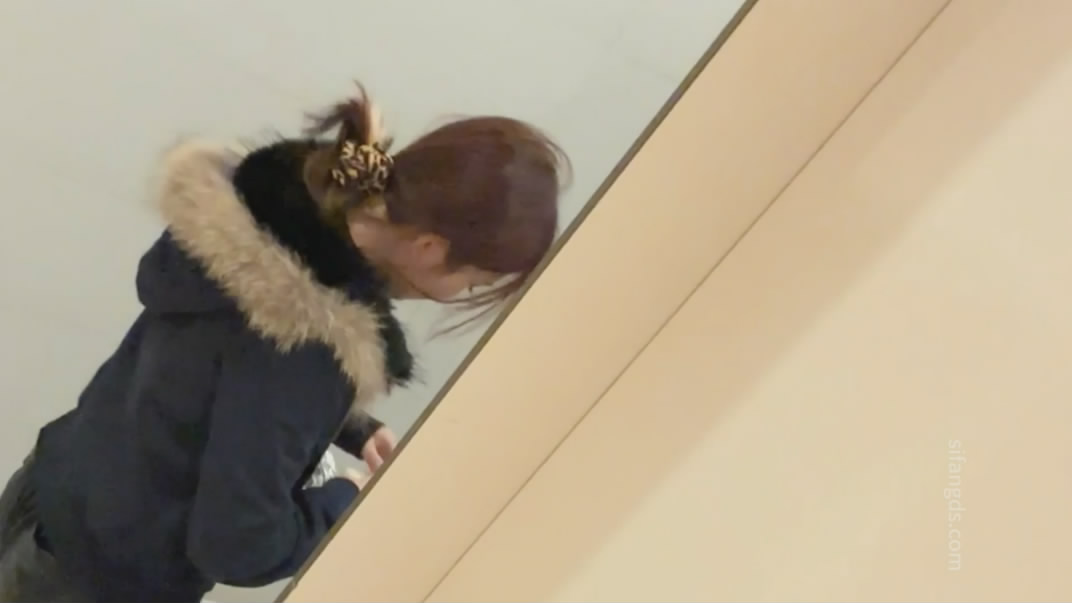 【11月重磅泄露】顶级舞蹈系女厕偷拍！极品靓妹逼逼菊花高清无码大放送 配图6