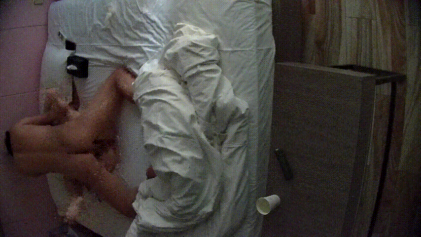 公寓酒店6-15：少妇欲火焚身如狼似虎，男人能否扛住早晚双炮？只有累死牛，没有耕 配图4