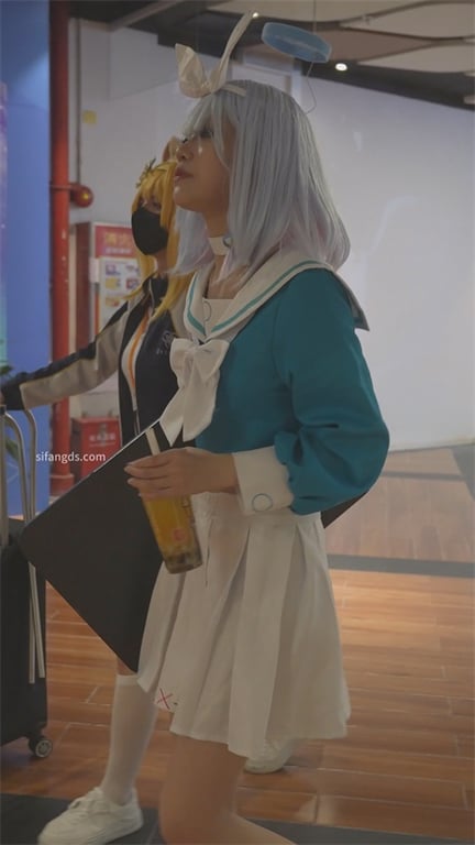 ❣️爆款推荐❣️【商场偷窥】绝美嫩妹大长腿，保守到穿2条内裤，逼逼热不热？高清1V - 老宋论坛-老宋论坛