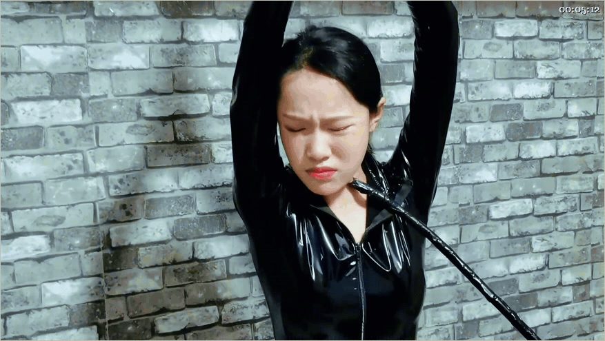 ㊙️【SM调教】【飞天原创】绳艺捆绑-柔仙儿下置跳蛋在固定上快乐棒,艺仙儿又被强制田下面③14V - 老宋论坛-老宋论坛