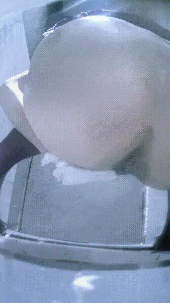 夜总会女厕全景偷拍多位大长腿美女各种极品嫩鲍鱼 配图9