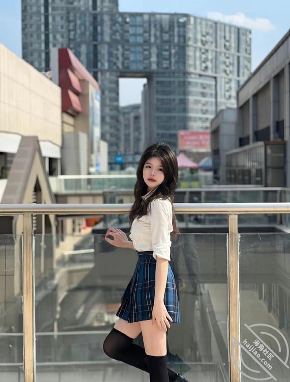 情人节楼梯间和妹妹玩点不一样的,美胸翘臀,露脸内射!! - 老宋论坛-老宋论坛