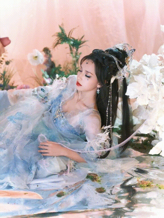 【AI明星脱衣】程潇洛河神女下人间——口交篇（配乐版）！ 配图8
