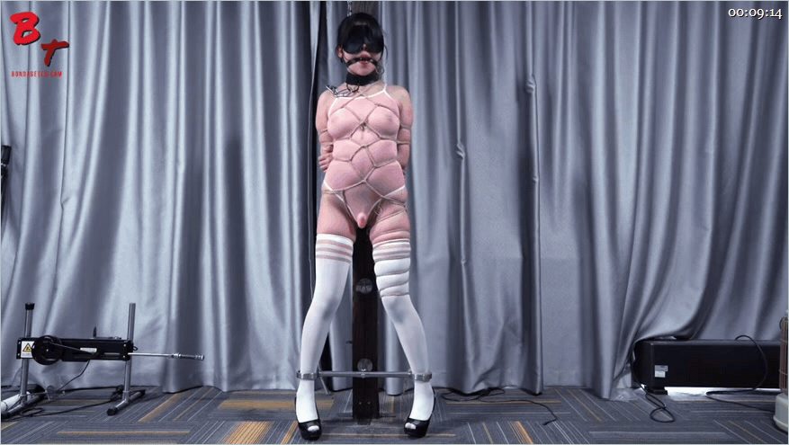 ㊙【SM调教】【BondageTea】捆绑丝袜炮机各种姿势特别专业是妹子被炮机干 配图3