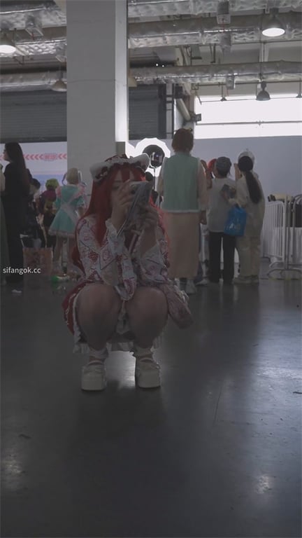 ❣️爆款推荐❣️【展会极品】绝美嫩妹大长腿，高跟白丝骚到骨子里，翘臀紧致饱满，忍不住埋脸狂吸的顶级尤物！ - 老宋论坛-老宋论坛