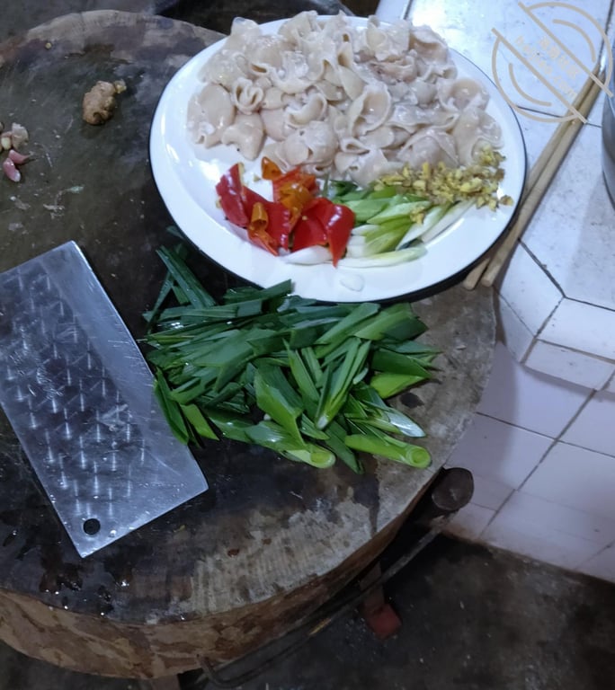 【原创】想上美艳小姨之路13 小姨在我心中的形象极度反转 - 老宋论坛-老宋论坛