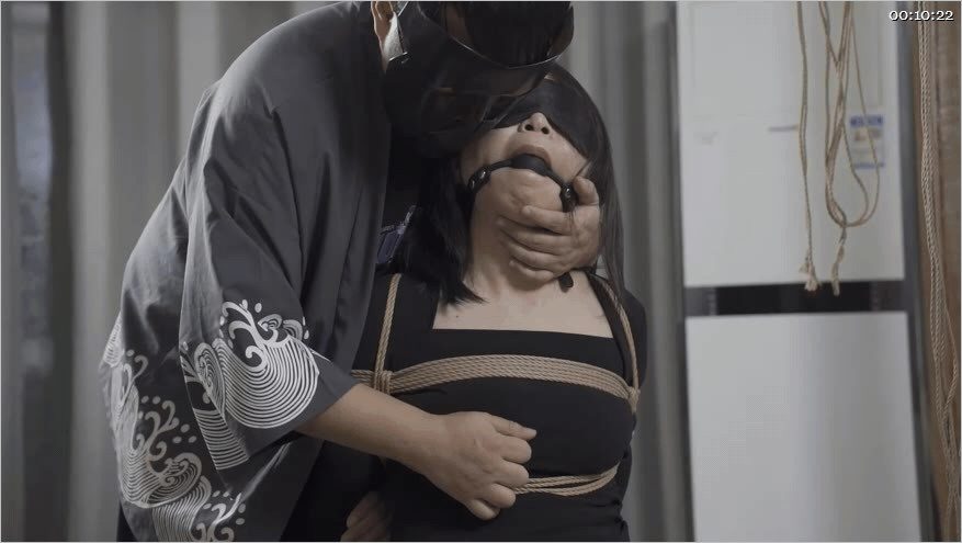 ㊙【SM调教】【象人工作室】多人捆绑女女捆绑女主颜值都非常在线满足你的一切幻想束 配图3