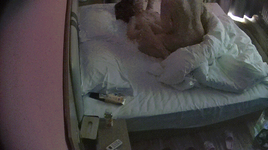 大学城10-26 黑长直酥乳极品美女酒店被狂操 女上位狂甩长发直接榨干男人缴械 - 老宋论坛-老宋论坛