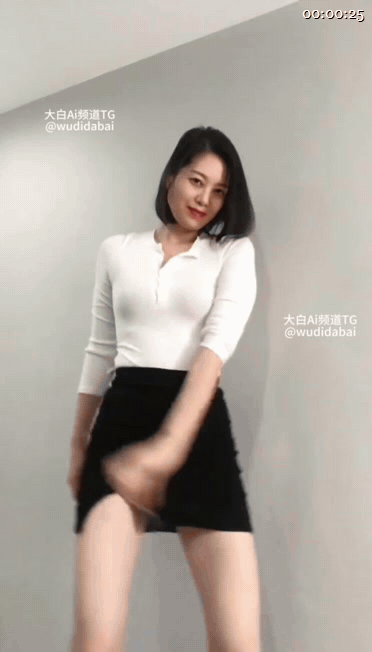 ✨【AI脱衣】抖音人妻熟女系列1，少妇紧致好操的骚穴巨乳大胸女，各种姿势狂插骚逼愃-老宋论坛