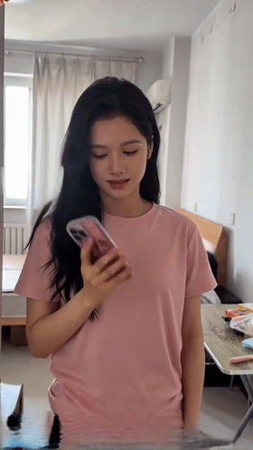 【AI自制小短剧】《清纯校花的堕落》❤️张婧仪❤️小白花负债累累 跟着幂姐站街挣钱 第一人称视角！-老宋论坛